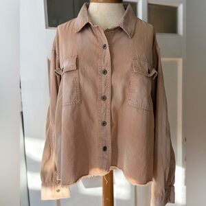 American Eagle Outfitters Button down Shirt cropped
